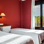 Sierra Quilama Oda ve Kahvaltı 3*